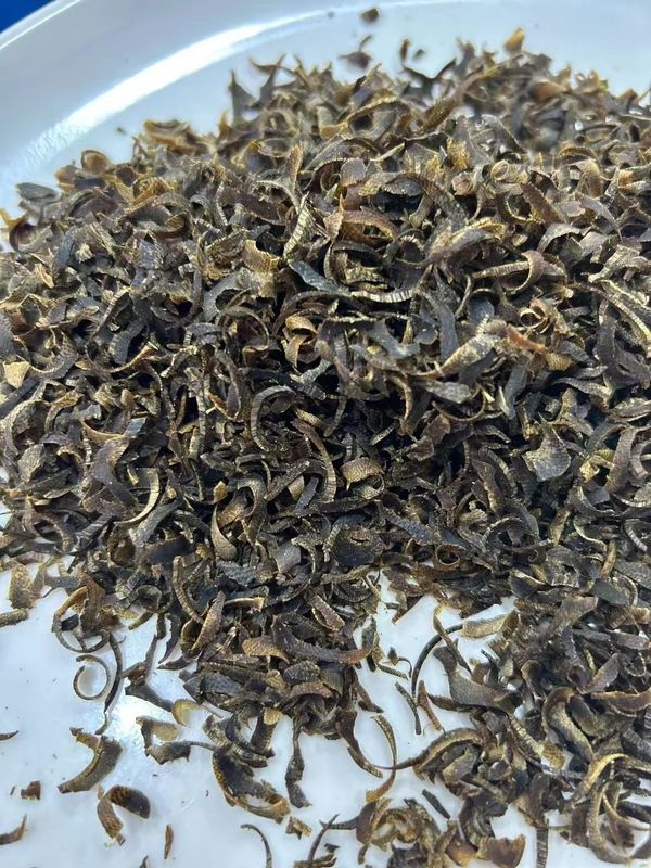 Quality Sinking Water Grade Full Oil Hainan Agarwood Incense Powder Hook Silk Qinan Fragments factory