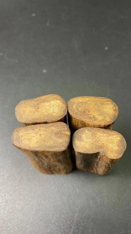 Качество Qinansu Brand Natural OUD Agarwood Woody Spices Seasoning Hainan Chenxiang Оригинальное название: фабрика