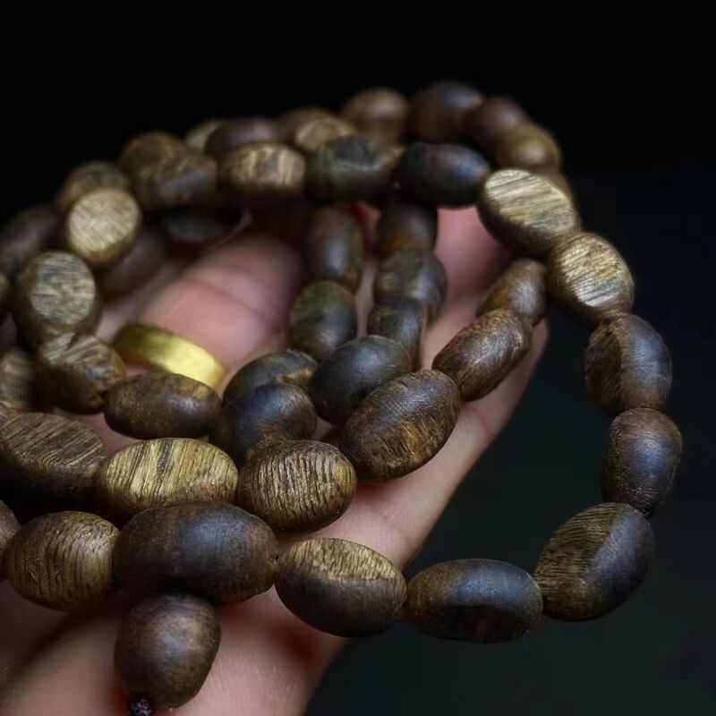 Quality Aromatic Agarwood Beads Handmade for Meditation Prayer and Aromatherapy Supporting Mindfulness and Spiritual Growth factory