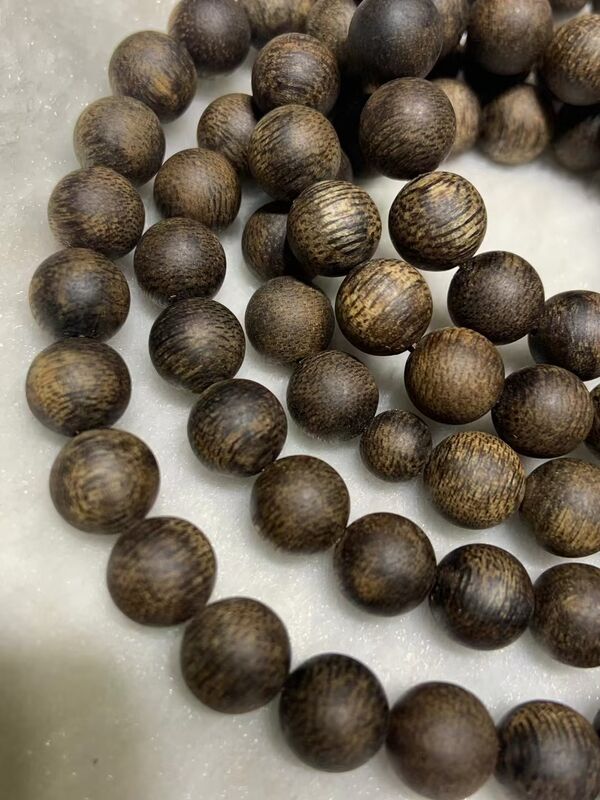 Qualität Authentic Agarwood Beads Designed for Meditation and Prayer Accessories Featuring Natural Aroma and Durable Smooth Surface Fabrik