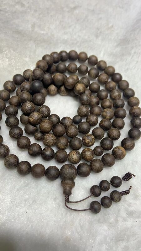 Quality Authentic Agarwood Beads Designed for Meditation and Prayer Accessories Featuring Natural Aroma and Durable Smooth Surface factory