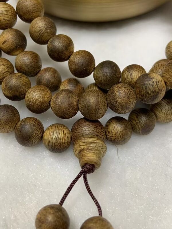 Quality Authentic Agarwood Beads Suitable for Aromatherapy Jewelry and Traditional Craft Projects with Rich Fragrance factory