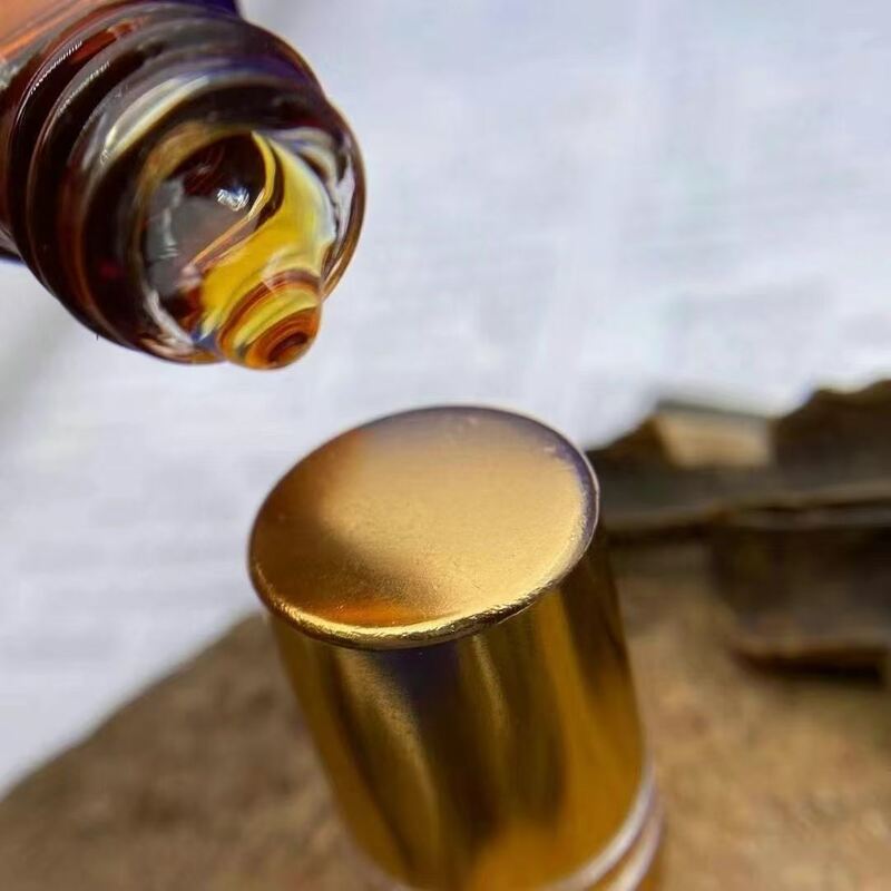 品質 Top grade OUD Agarwood resin perfect for luxury fragrance formulation incense sticks and natural aromatic oil manufacturing 工場