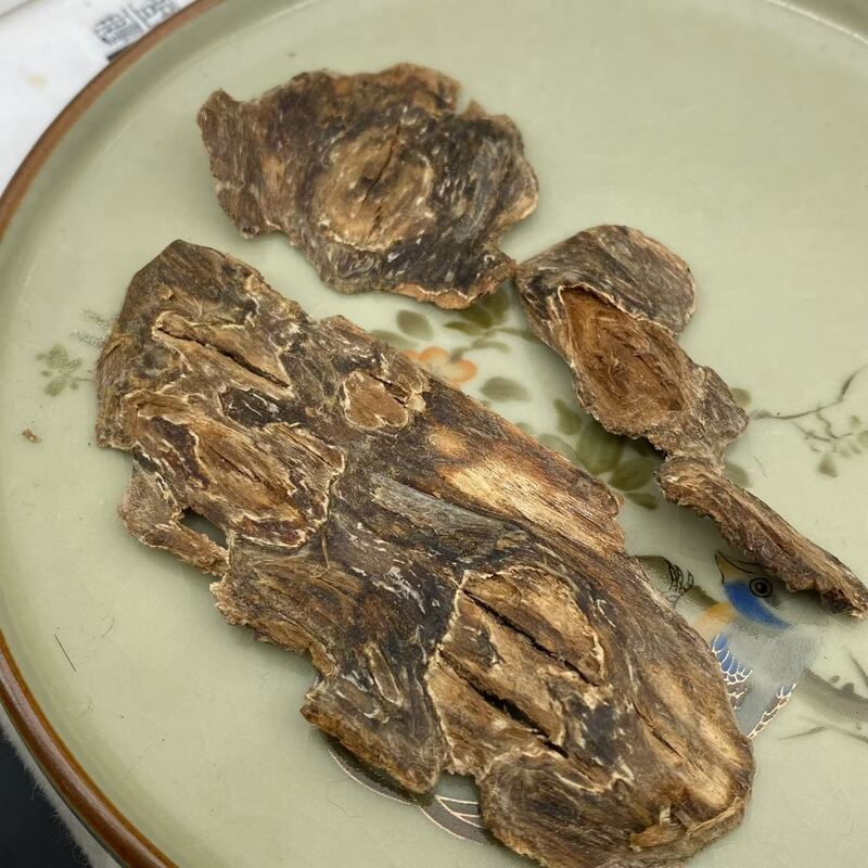 Quality Exclusive OUD Agarwood resin sourced carefully for in high end fragrance formulations aromatherapy and spiritual rituals factory