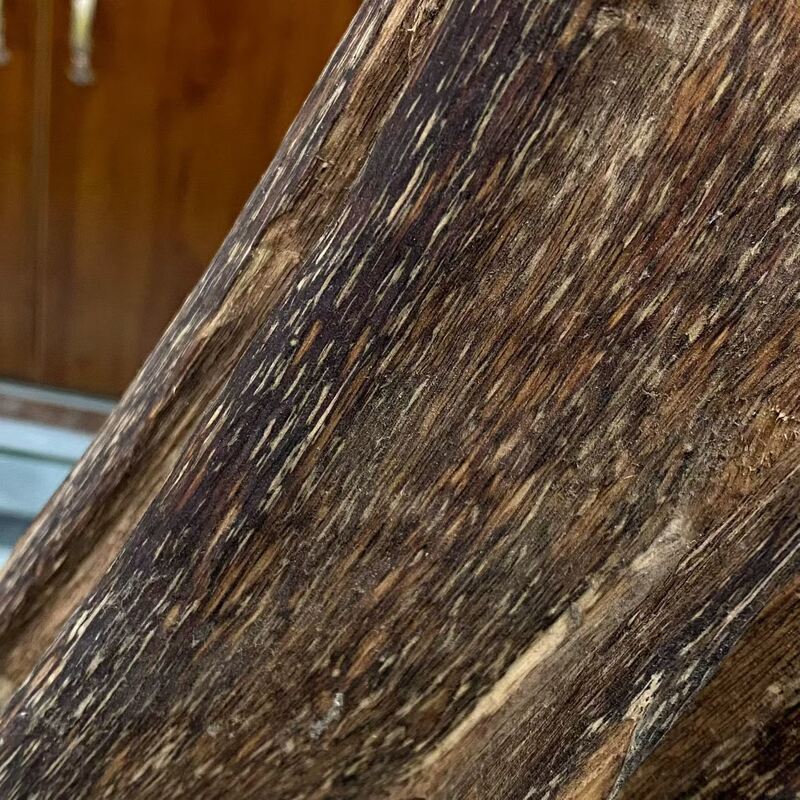 Quality High grade OUD Agarwood resin perfect for essential oil extraction perfume manufacturing and aromatic incense production factory