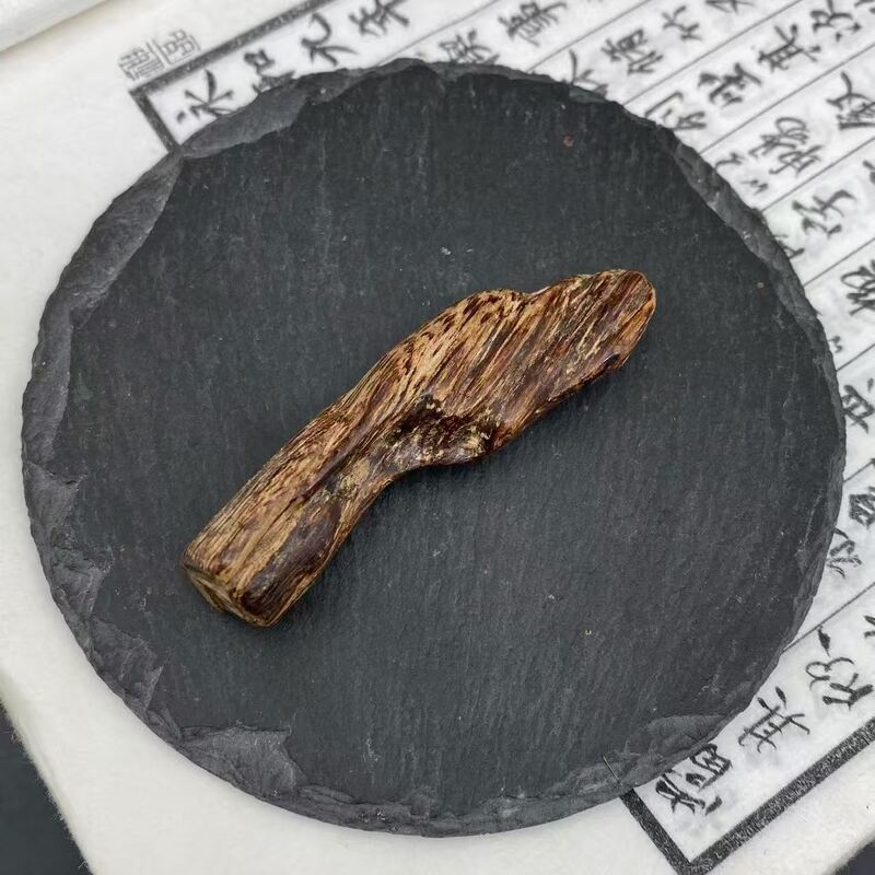 Quality Pure OUD Agarwood raw material ideal for perfume manufacturing incense making and traditional medicine industries worldwide factory