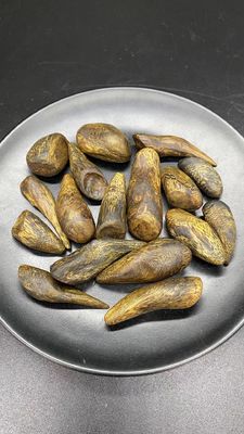 Kalite Doğal Beyaz Qinan Agarwood Ezilmiş Çiğ Ahşap Yaşlı Malzemeler Kaynar Su fabrika