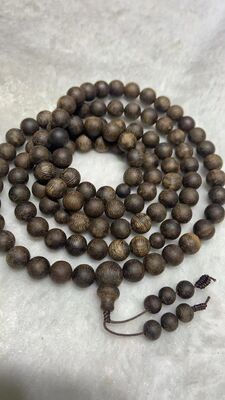 Quality Authentic Agarwood Beads Designed for Meditation and Prayer Accessories Featuring Natural Aroma and Durable Smooth Surface factory