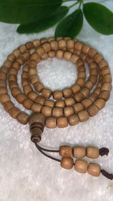 Quality Natural Agarwood Beads for Meditation Prayer Jewelry and Aromatherapy with Authentic Scent and Handcrafted Design factory