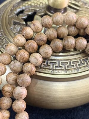 Quality Natural Agarwood Beads Crafted for Meditation and Prayer Featuring Smooth Surface and Durable Offering Long Lasting Fragrance factory