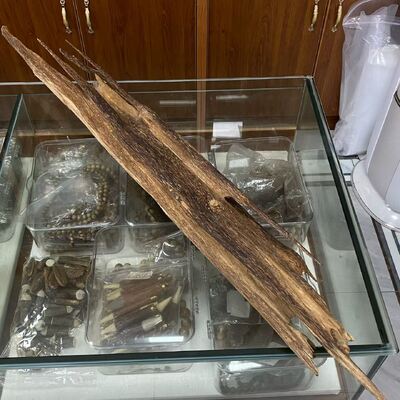 Quality High grade OUD Agarwood resin perfect for essential oil extraction perfume manufacturing and aromatic incense production factory