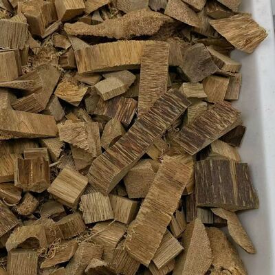 Quality High grade OUD Agarwood resin suitable for crafting exclusive perfumes and therapeutic aromatic products internationally factory