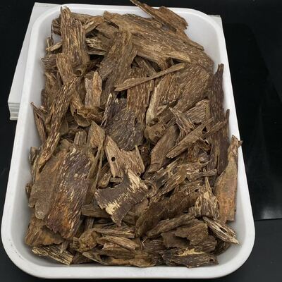 Quality Natural OUD Agarwood raw material sourced sustainably for in incense oils perfumes and traditional medicine formulations factory