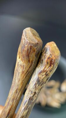 Quality Natural OUD Agarwood raw material ideal for essential oil extraction and high end fragrance manufacturing processes factory
