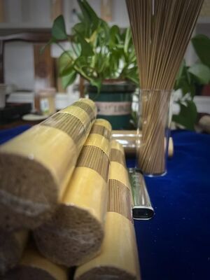Quality Pure Agarwood Stick Handcrafted Incense Sticks with Rich Scent Perfect for Spiritual Practices Yoga and Home Fragrance factory