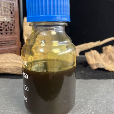 Quality CO2 Supercritical Fermented Agarwood Essential Oil 10.5 Middle Eastern Style factory
