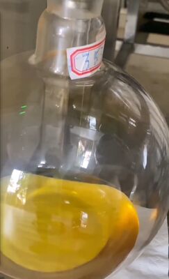 Quality White Kynam Supercritical CO2 Extraction Essential Oil Pure Natural Amber Grade factory
