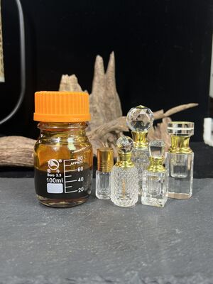 Qualität Ancient Wild Insect Leak Agarwood OilAgarwood Oil Fabrik